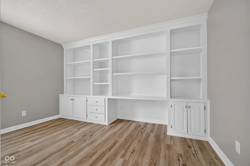 6540 Abby Lane Zionsville, IN 46077