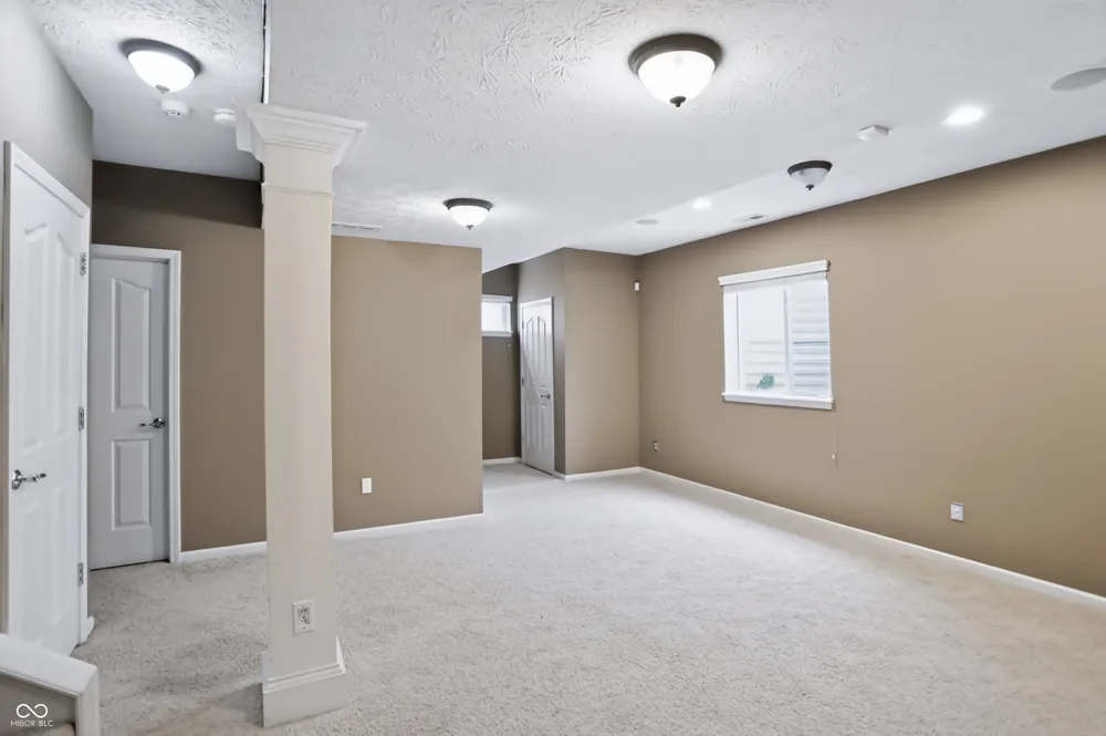 13973 Avalon East Drive Fishers, IN 46037