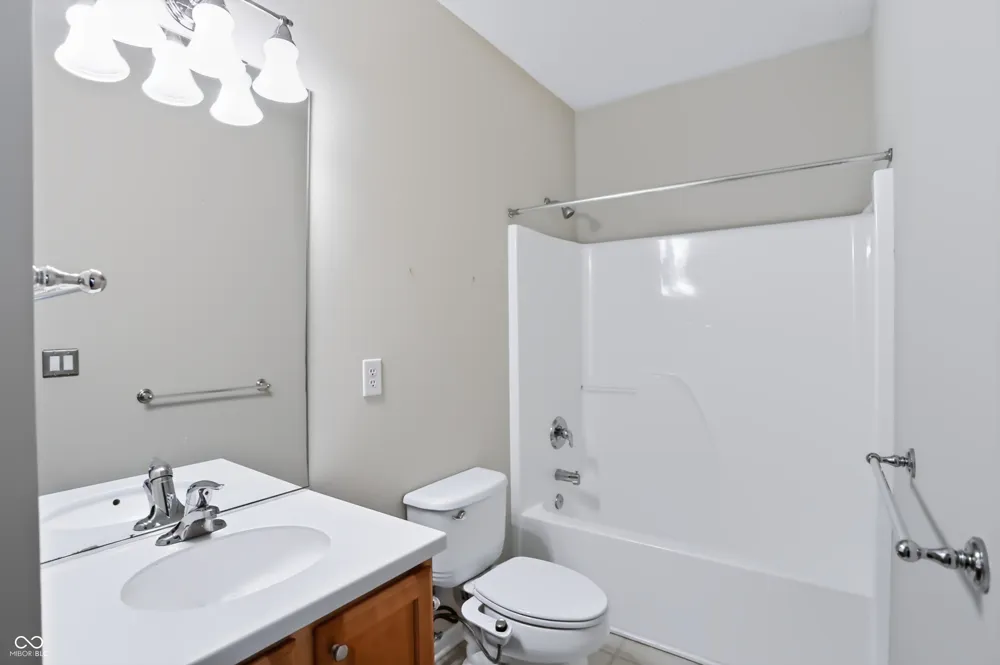 13973 Avalon East Drive Fishers, IN 46037
