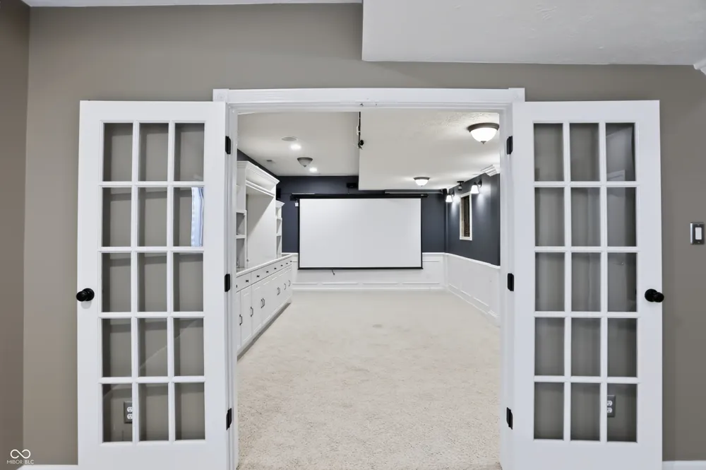 13973 Avalon East Drive Fishers, IN 46037