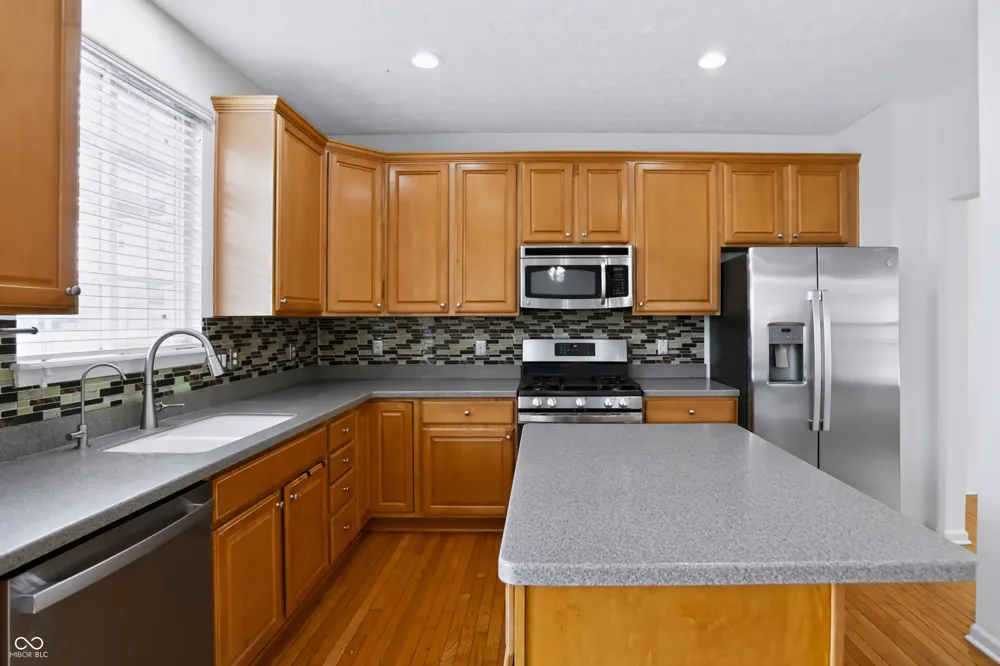 13973 Avalon East Drive Fishers, IN 46037