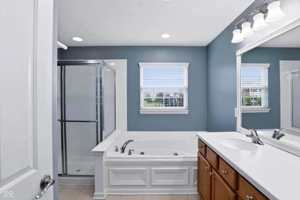 13973 Avalon East Drive Fishers, IN 46037