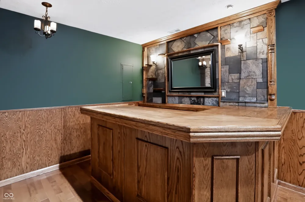 13973 Avalon East Drive Fishers, IN 46037