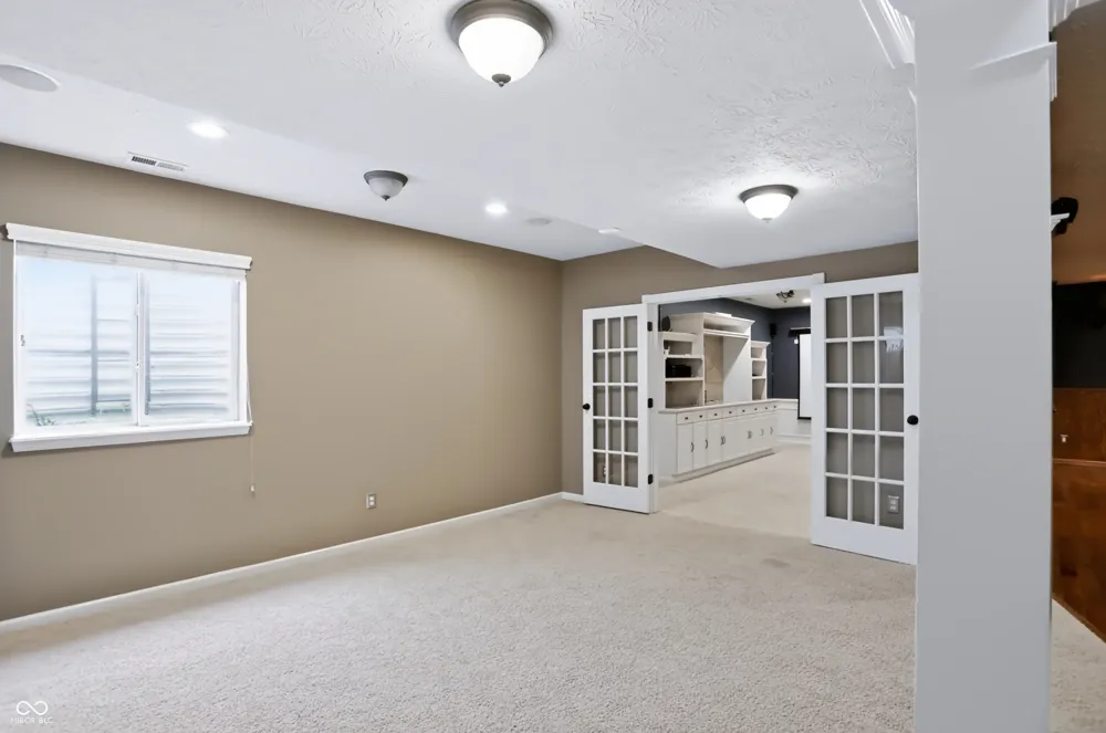 13973 Avalon East Drive Fishers, IN 46037