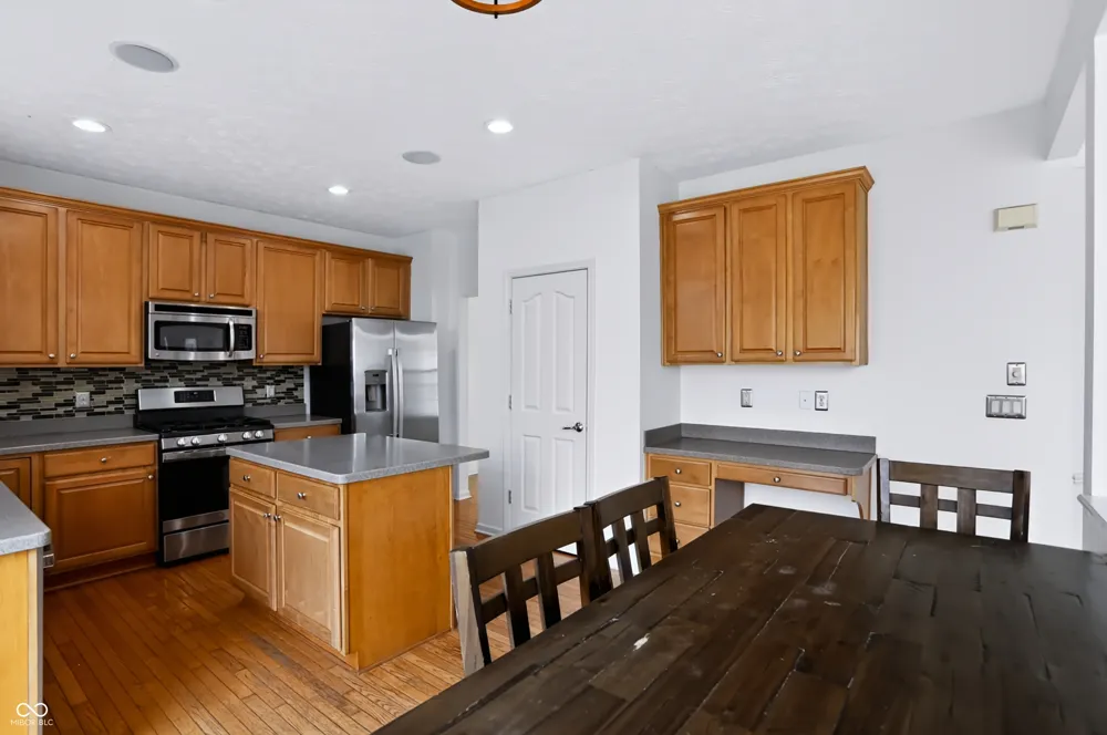 13973 Avalon East Drive Fishers, IN 46037