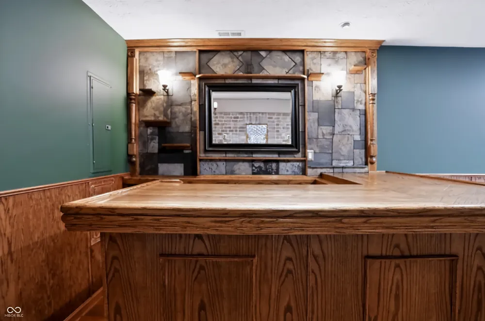 13973 Avalon East Drive Fishers, IN 46037