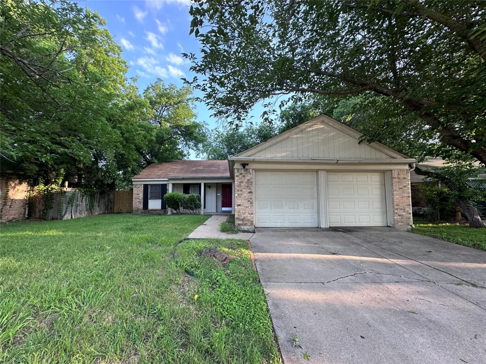 4620 China Rose Drive Fort Worth, TX 76137