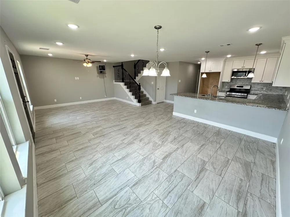 12703 W Hardy Road Houston, TX 77037