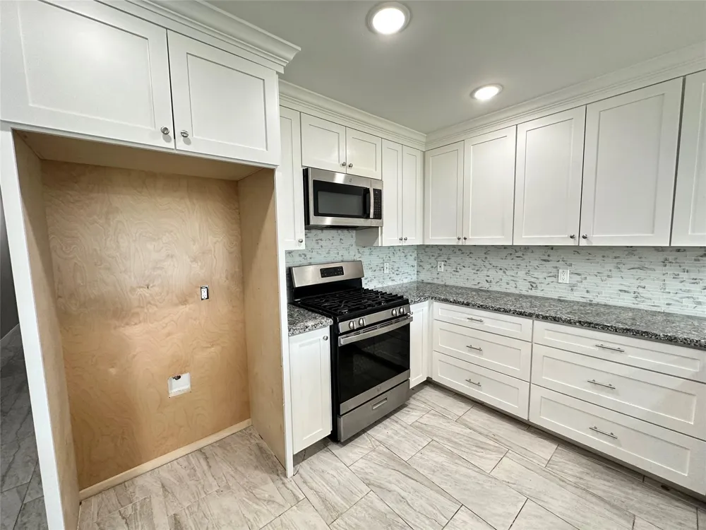 12703 W Hardy Road Houston, TX 77037