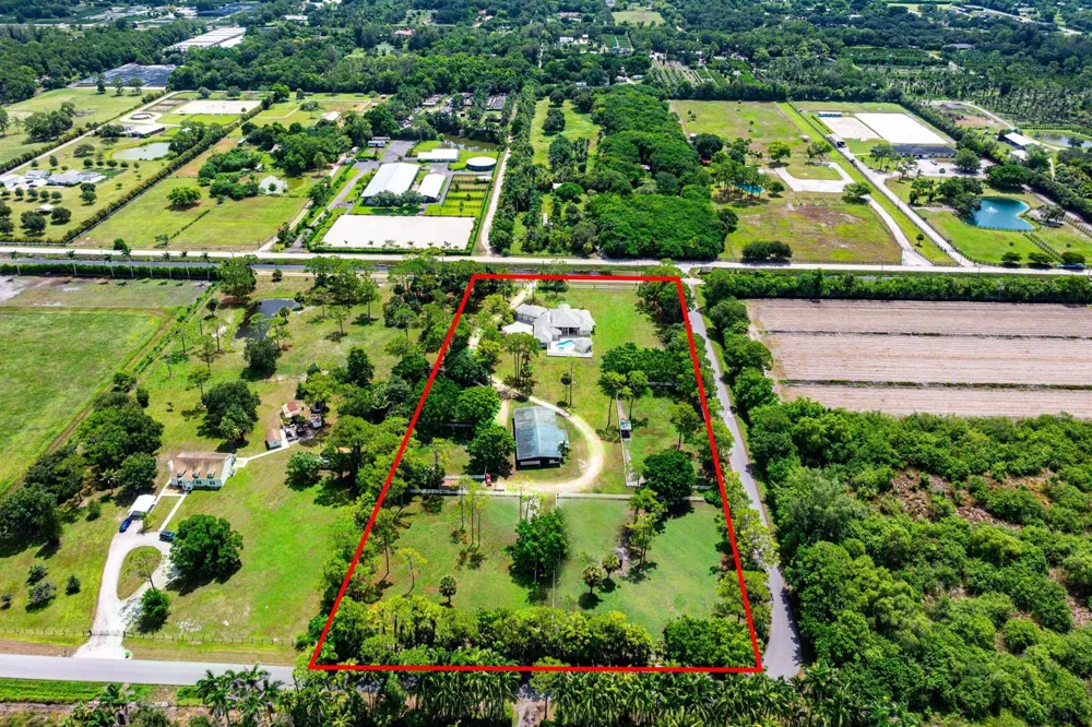 2749 A ROAD Loxahatchee, FL 33470