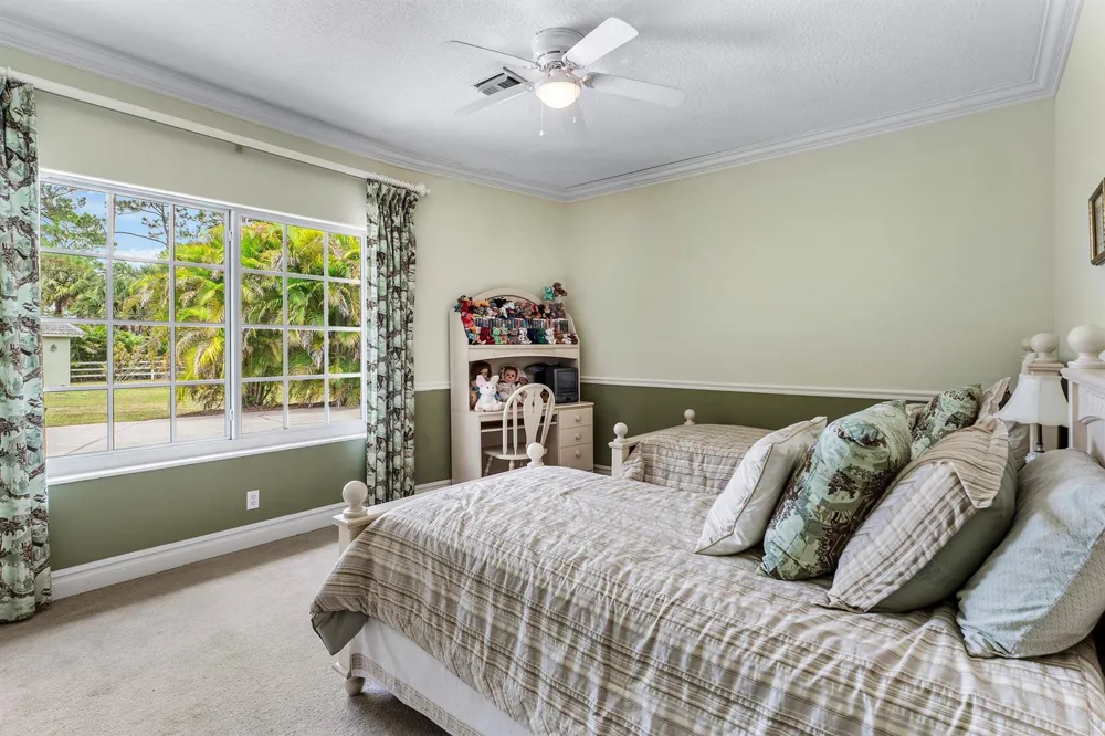 2749 A ROAD Loxahatchee, FL 33470