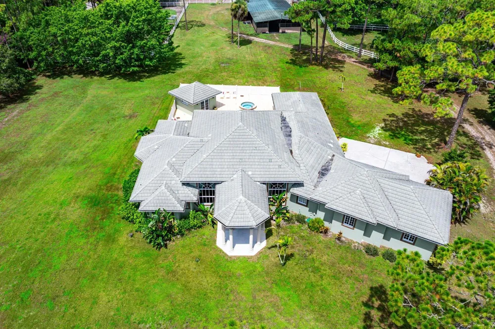 2749 A ROAD Loxahatchee, FL 33470
