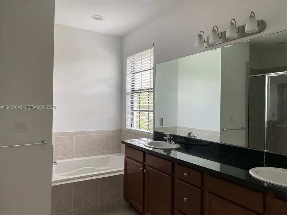 11362 SW 15th St Pembroke Pines, FL 33025
