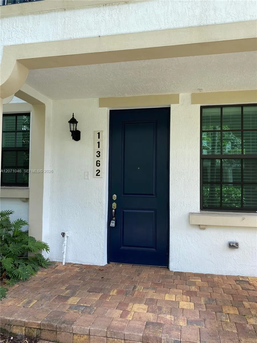 11362 SW 15th St Pembroke Pines, FL 33025