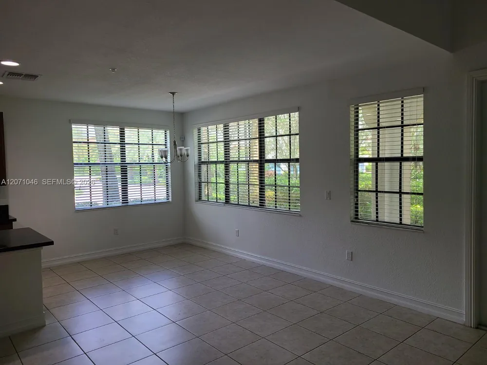 11362 SW 15th St Pembroke Pines, FL 33025