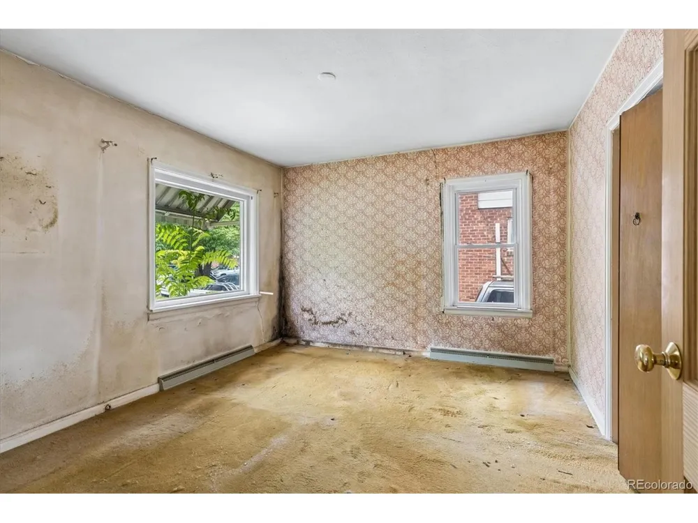 3828 Wyandot Street Denver, CO 80211