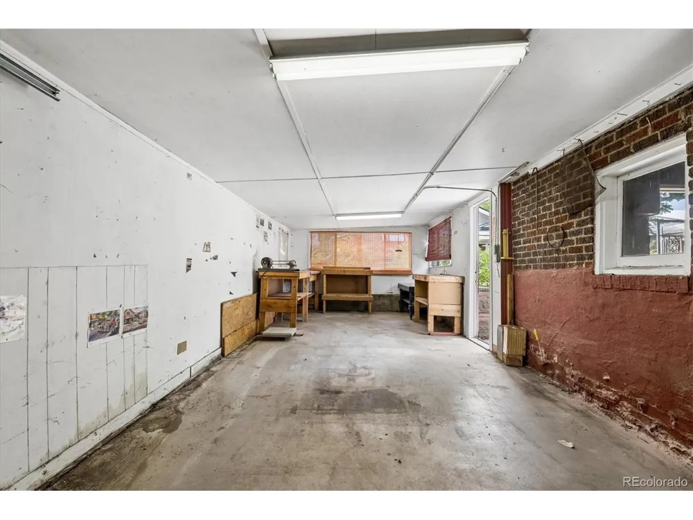 3828 Wyandot Street Denver, CO 80211