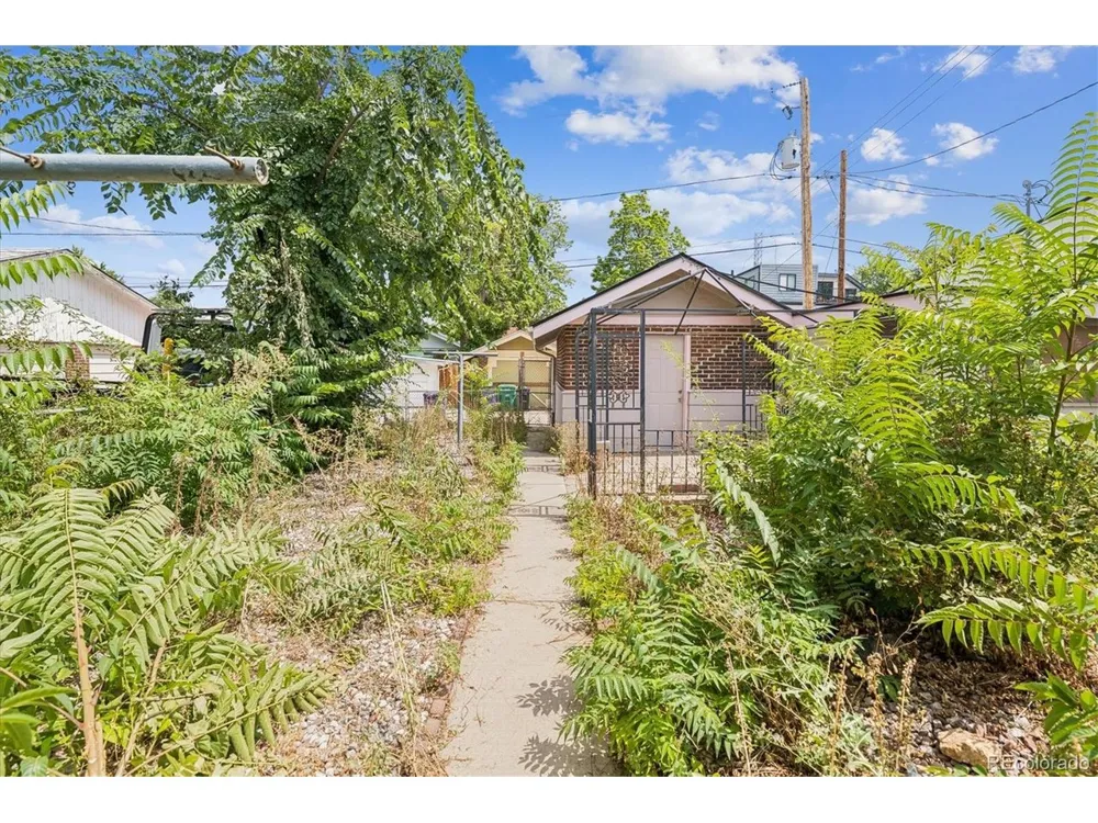 3828 Wyandot Street Denver, CO 80211