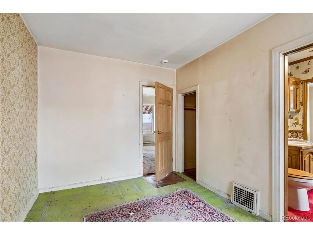 3828 Wyandot Street Denver, CO 80211