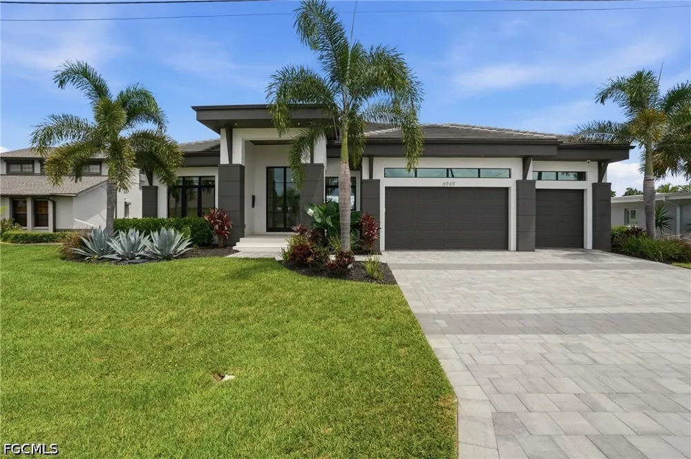 Seville Court Cape Coral, FL 33904