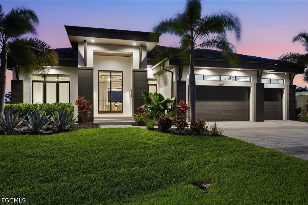 Seville Court Cape Coral, FL 33904