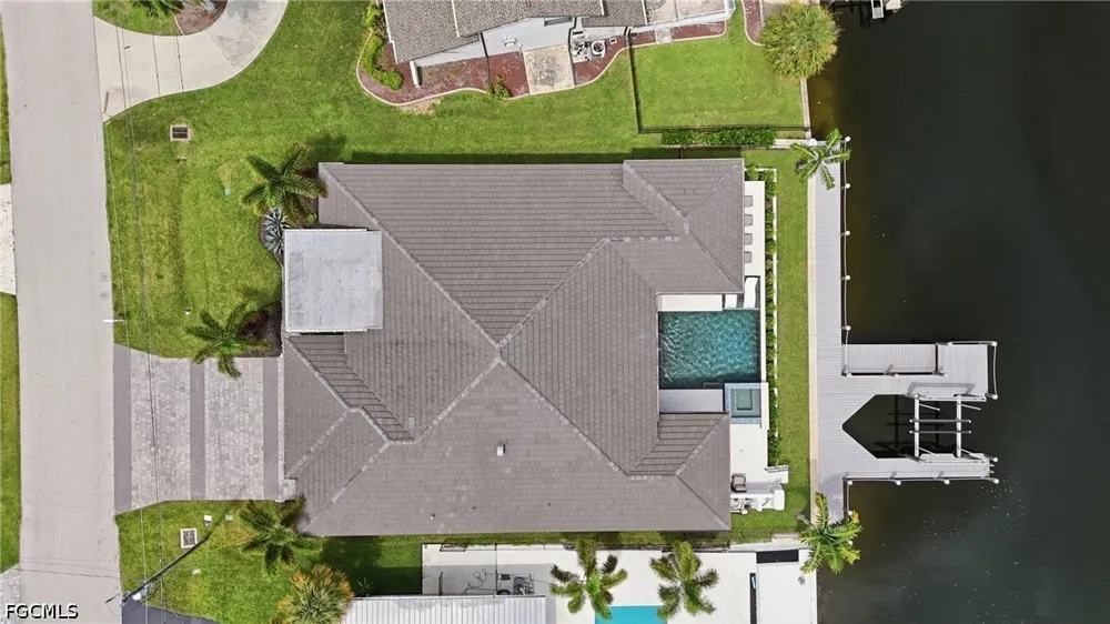 Seville Court Cape Coral, FL 33904