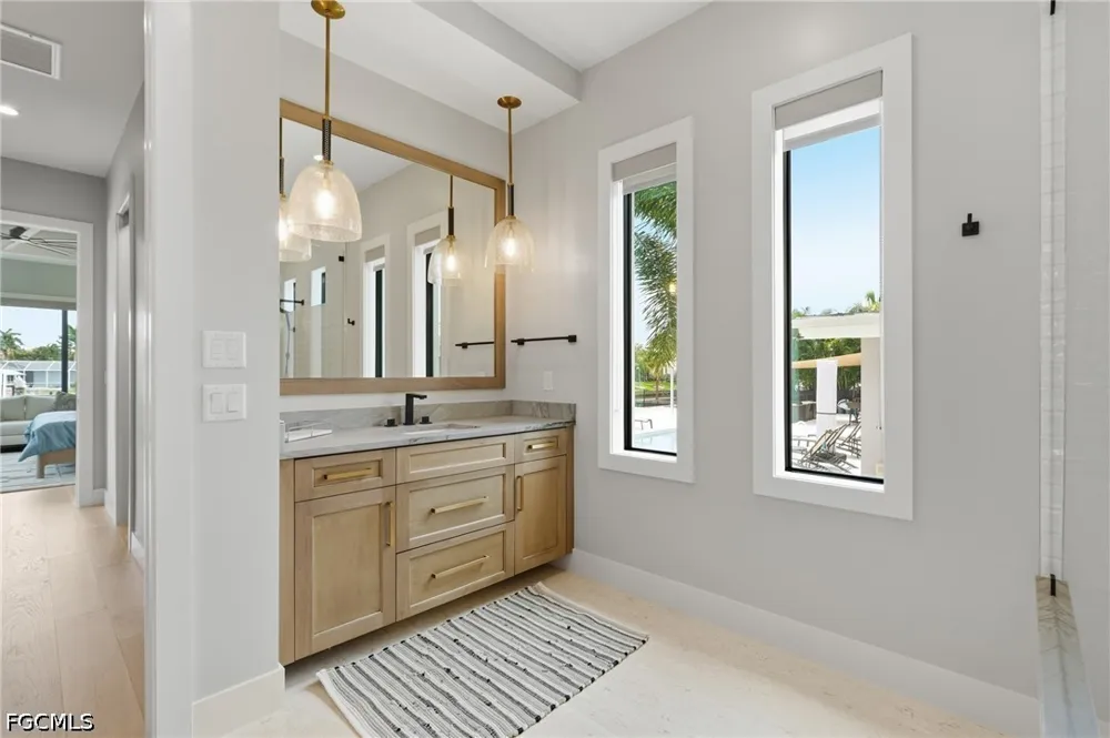 Seville Court Cape Coral, FL 33904