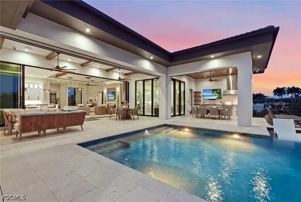 Seville Court Cape Coral, FL 33904