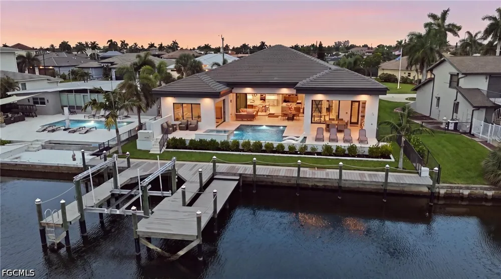 Seville Court Cape Coral, FL 33904