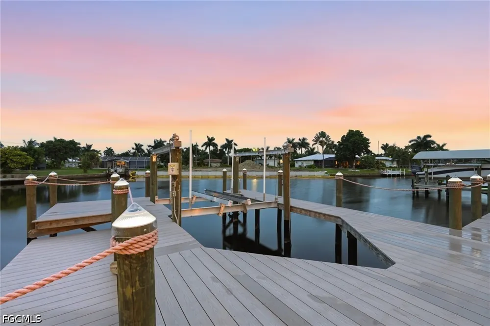 Seville Court Cape Coral, FL 33904
