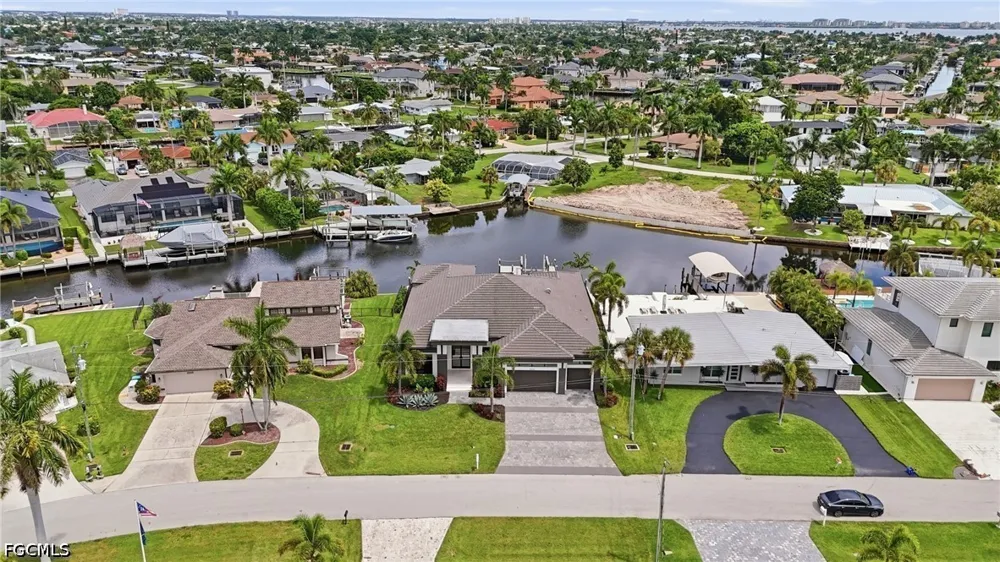 Seville Court Cape Coral, FL 33904