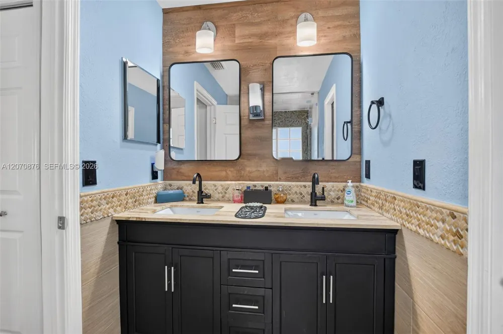 4225 NW 7th Pl Deerfield Beach, FL 33442