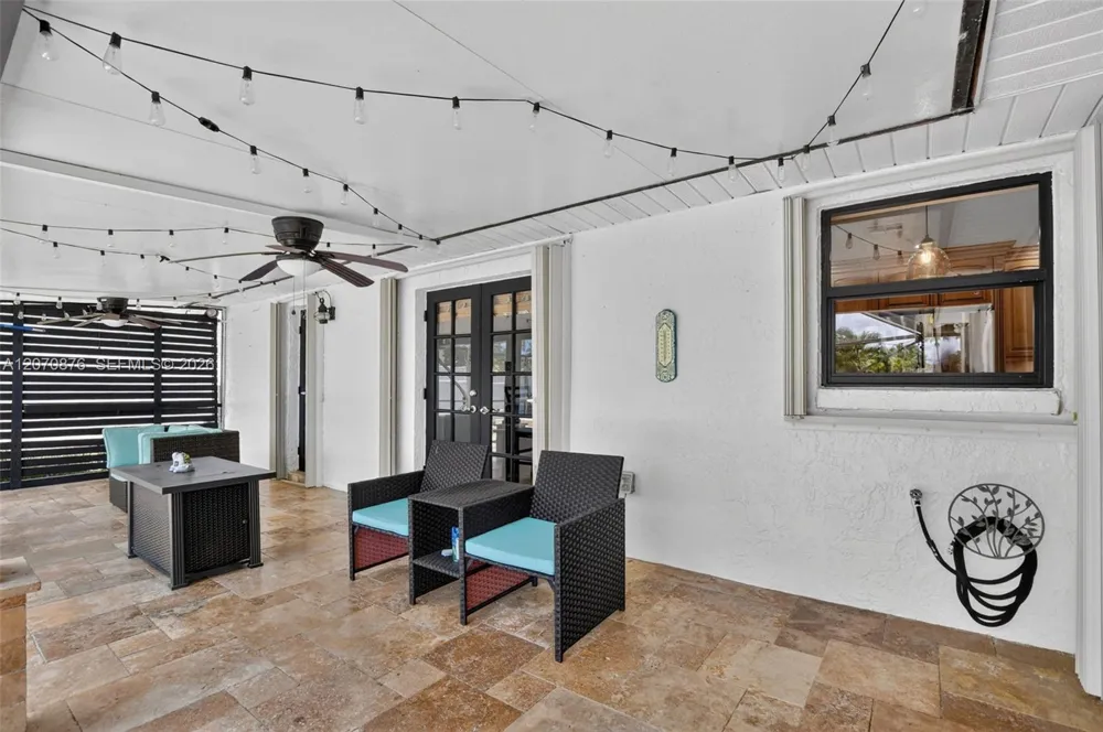 4225 NW 7th Pl Deerfield Beach, FL 33442