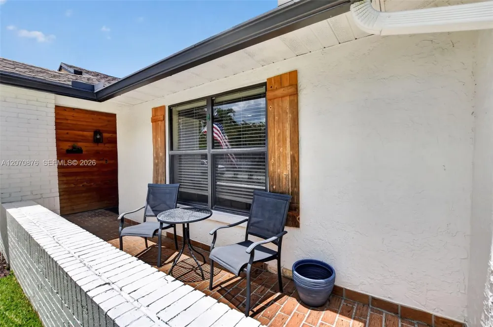 4225 NW 7th Pl Deerfield Beach, FL 33442