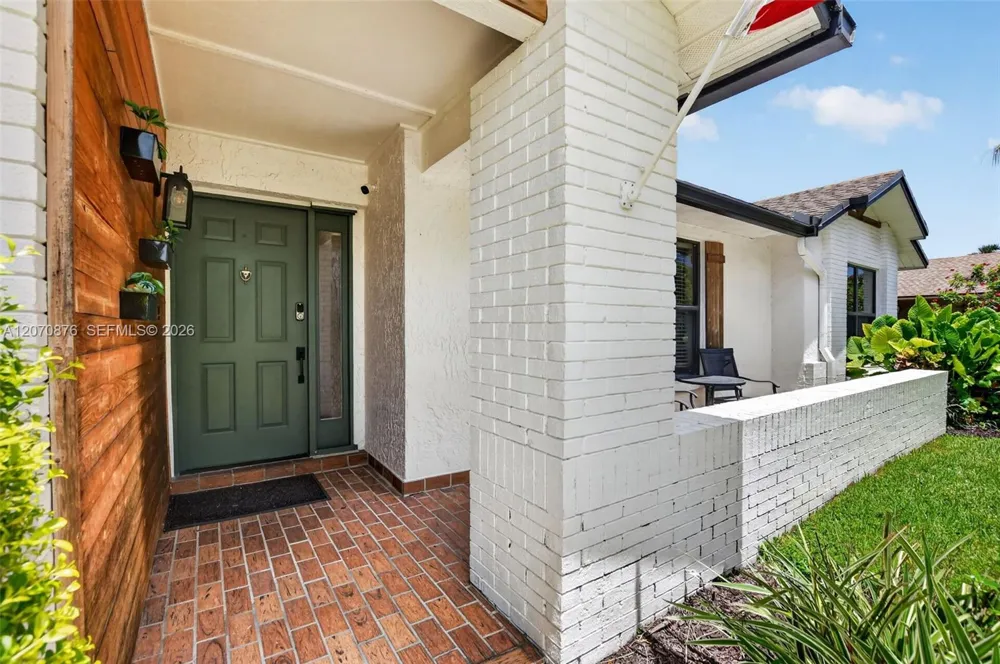 4225 NW 7th Pl Deerfield Beach, FL 33442