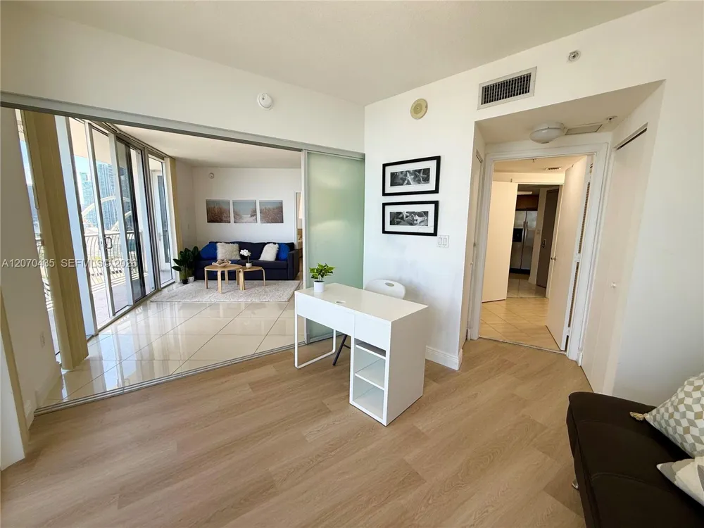 1750 Bayshore Dr #2202 Miami, FL 33132