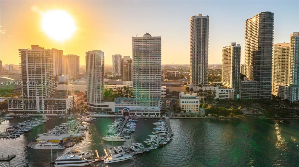 1750 Bayshore Dr #2202 Miami, FL 33132