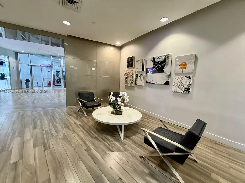 1750 Bayshore Dr #2202 Miami, FL 33132