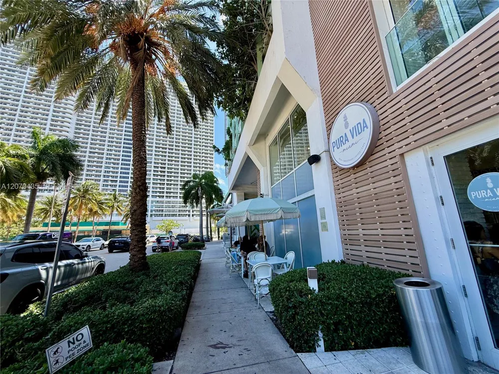 1750 Bayshore Dr #2202 Miami, FL 33132