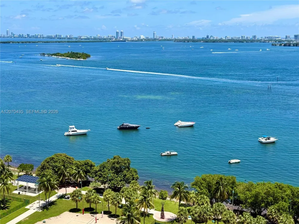1750 Bayshore Dr #2202 Miami, FL 33132