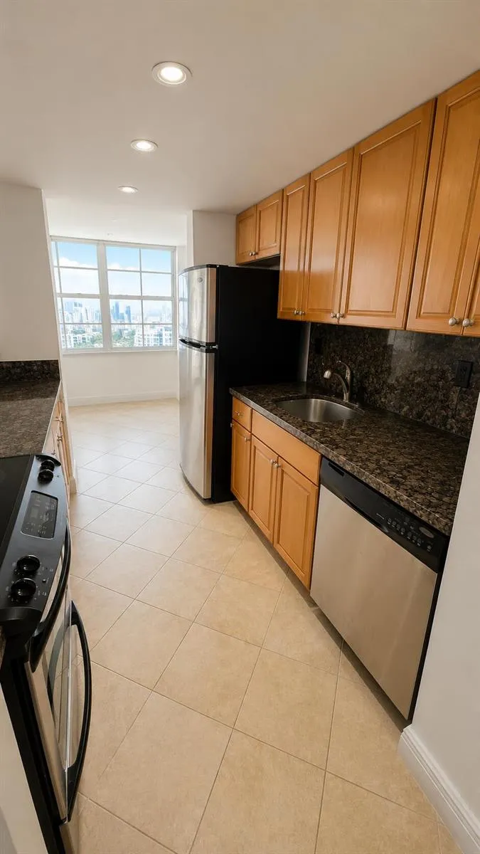 230 174TH STREET #1805 Sunny Isles Beach, FL 33160