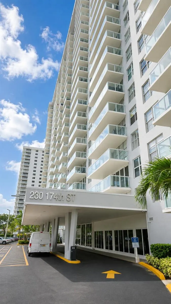 230 174TH STREET #1805 Sunny Isles Beach, FL 33160