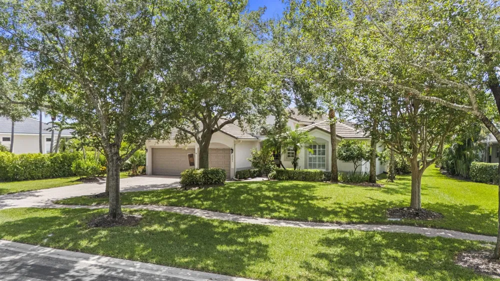 2182 SW Dove Canyon Way Palm City, FL 34990
