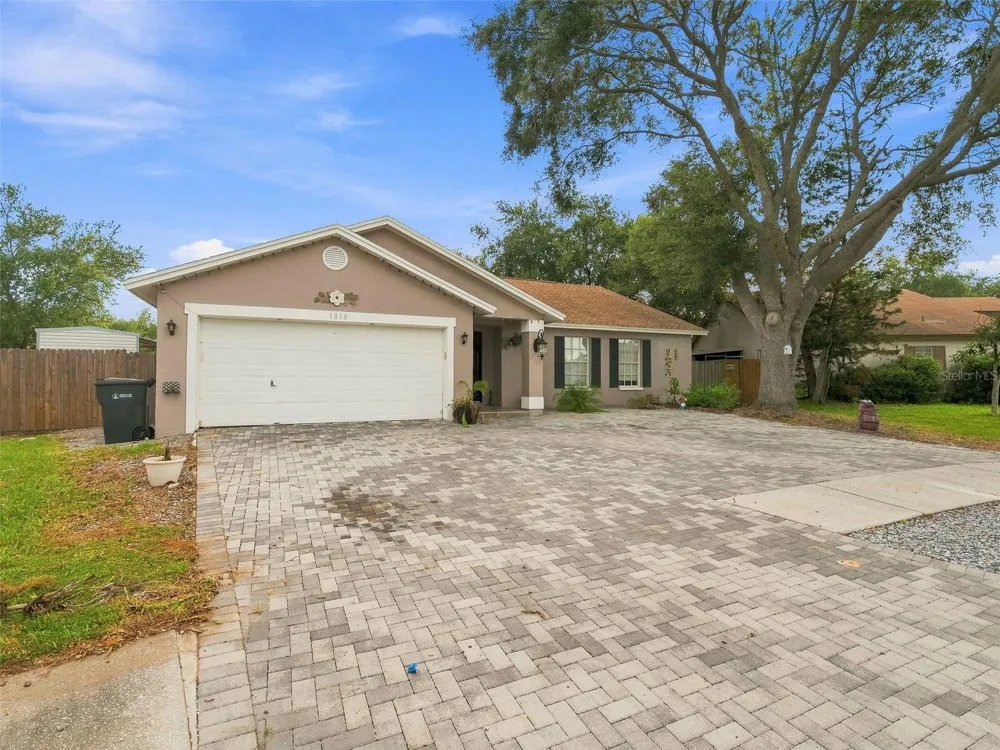 1018 PEACHWOOD DRIVE Brandon, FL 33510