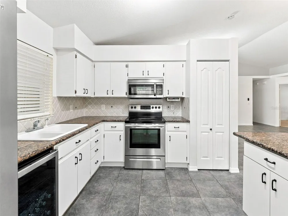1018 PEACHWOOD DRIVE Brandon, FL 33510