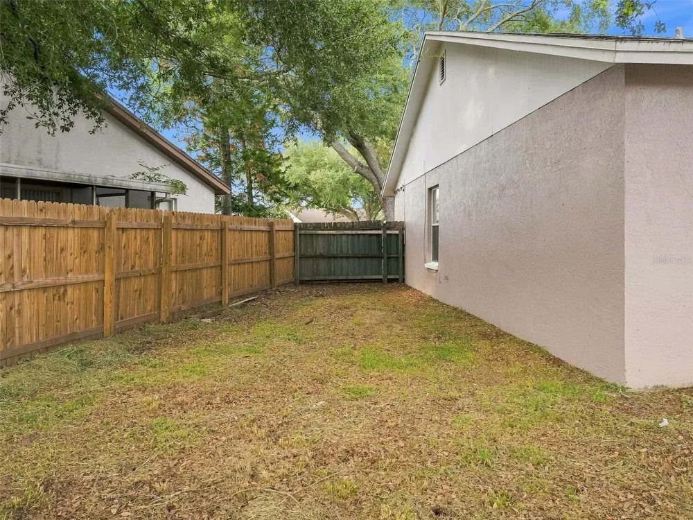 1018 PEACHWOOD DRIVE Brandon, FL 33510