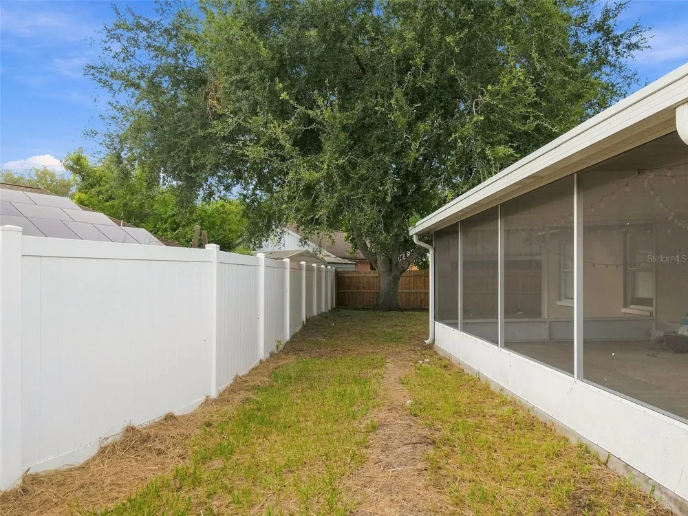 1018 PEACHWOOD DRIVE Brandon, FL 33510
