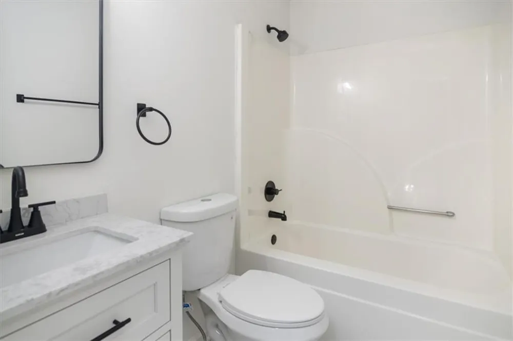 4033 Ravenwood Court Union City, GA 30291