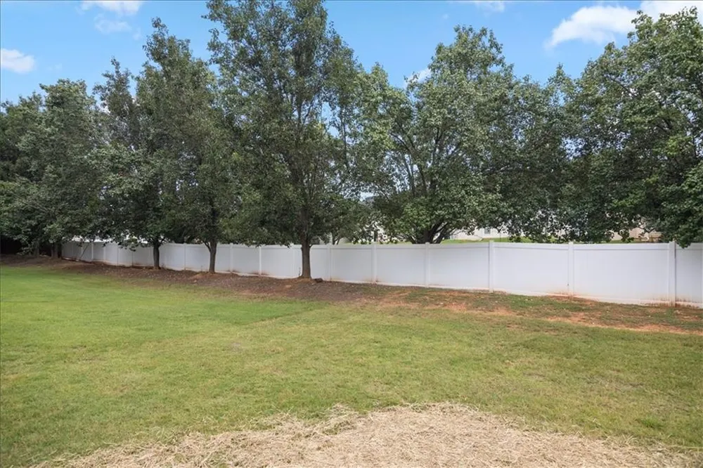 4033 Ravenwood Court Union City, GA 30291