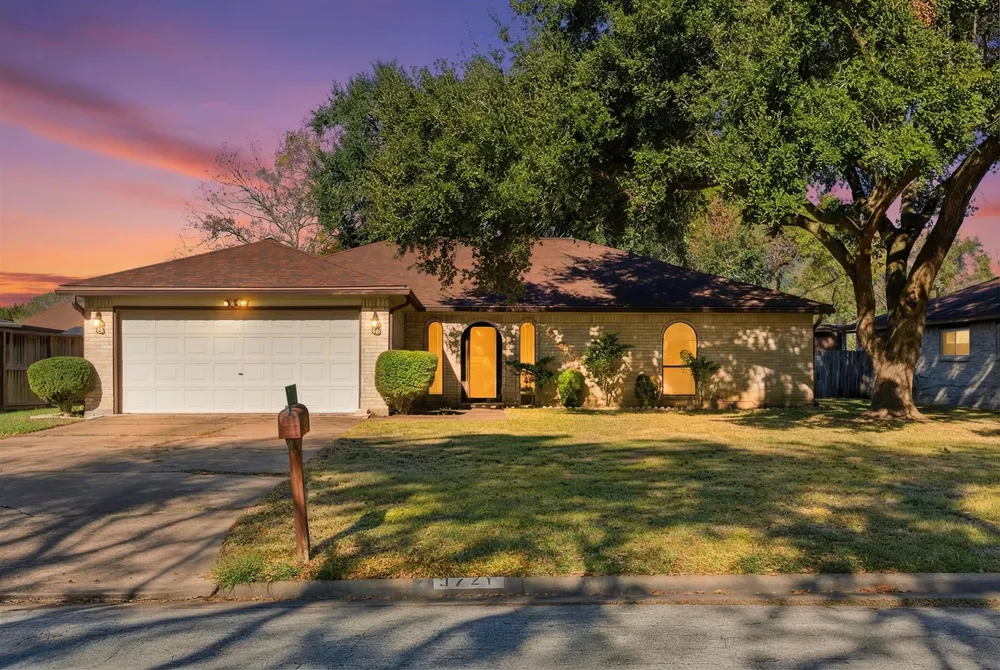 3721 Avenue R Rosenberg, TX 77471